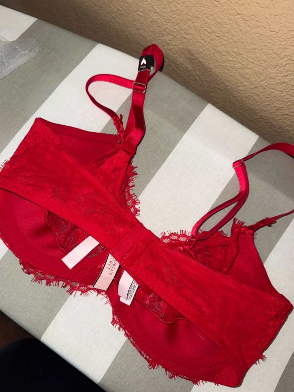 NWT Victoria’s Secret Dream Angels Wicked Unlined Lace Bra 36DD - Picture 10 of 10